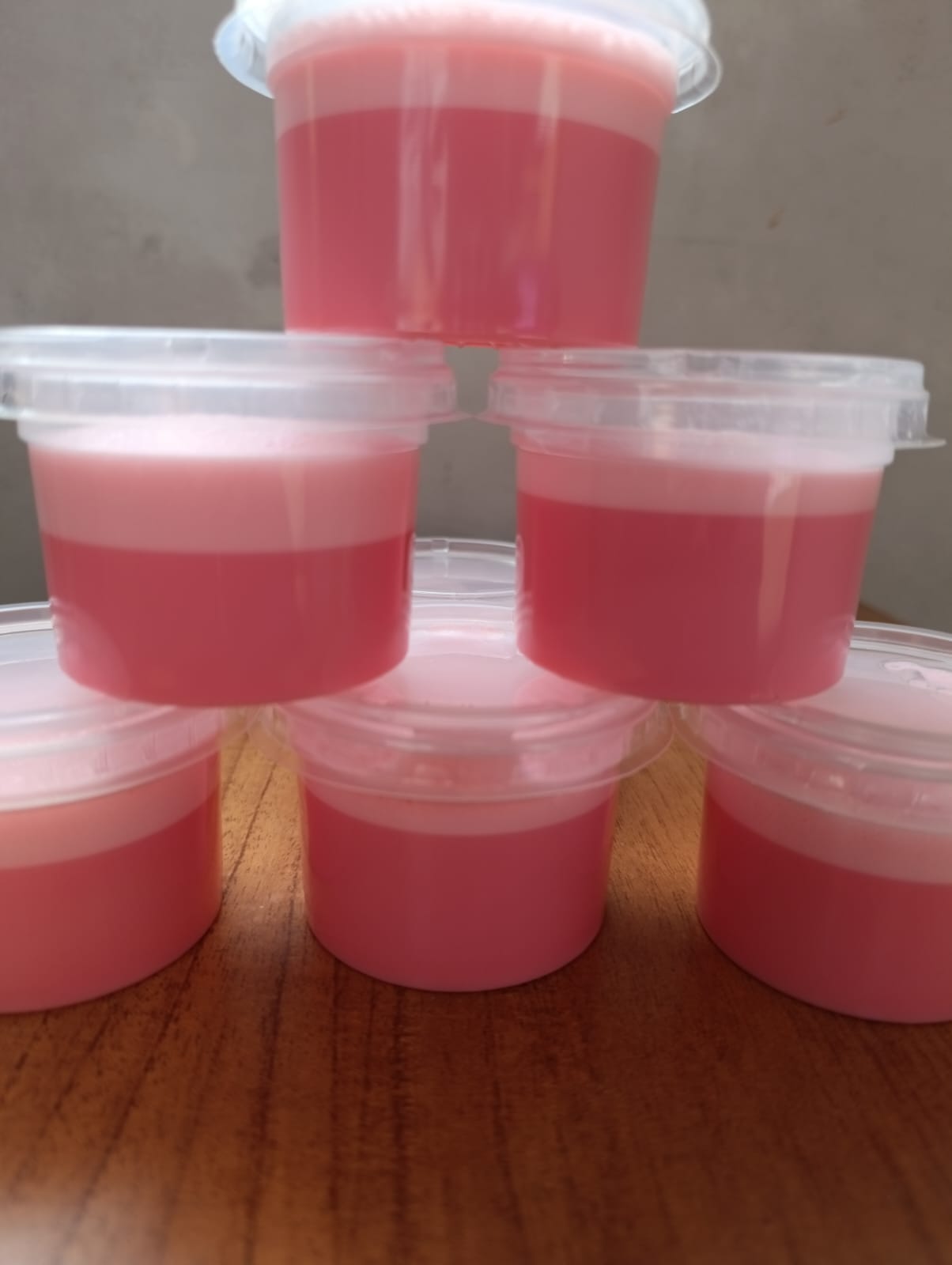 Gelatina cremosa de Morango