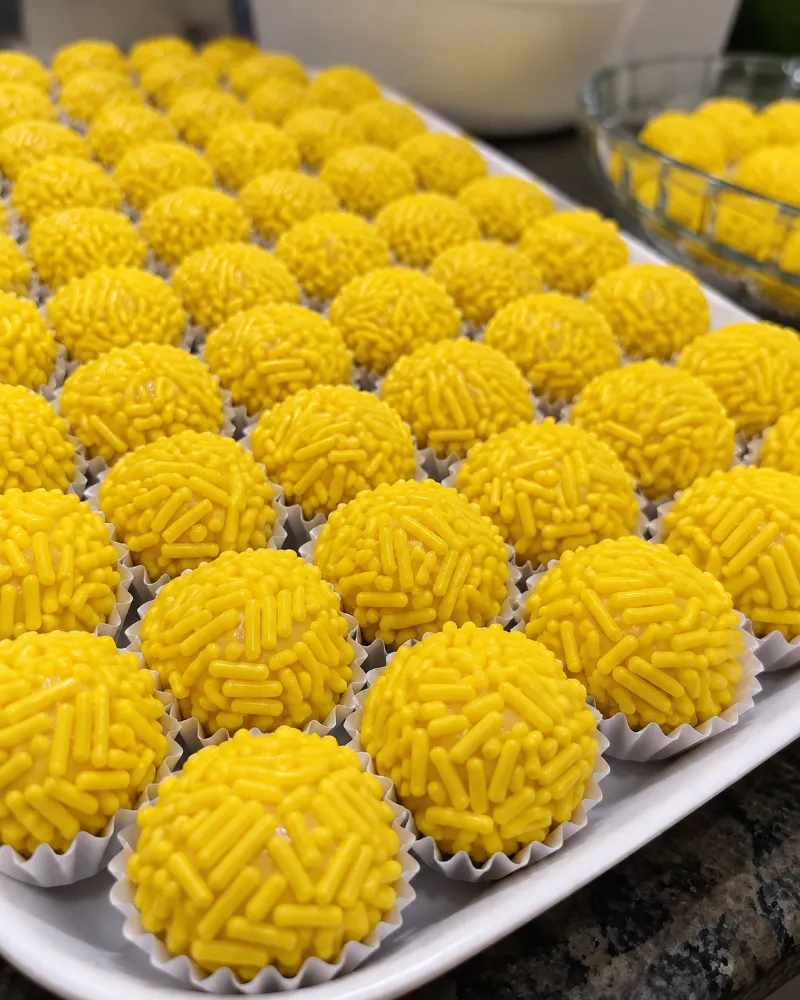 Brigadeiro de maracujá - 100uni.
